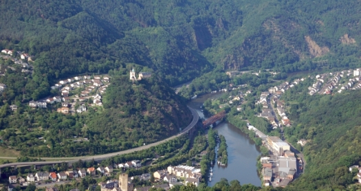 Castle Lahneck in the Lahn Valley - Photo Credit: wikipedia.org